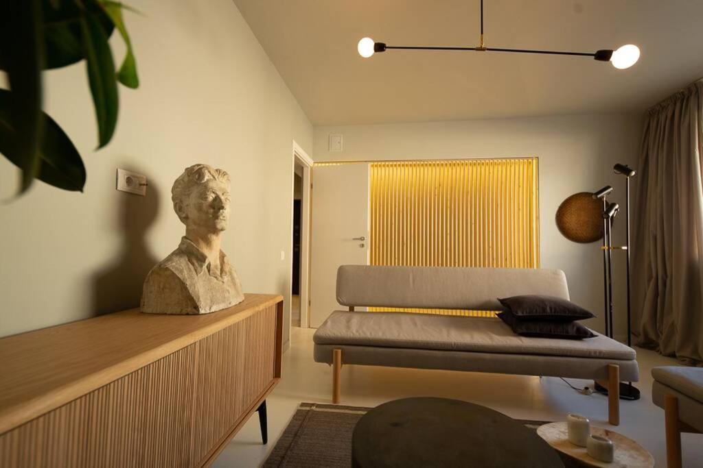 Zen Apartment - Calea Victoriei ブカレスト エクステリア 写真