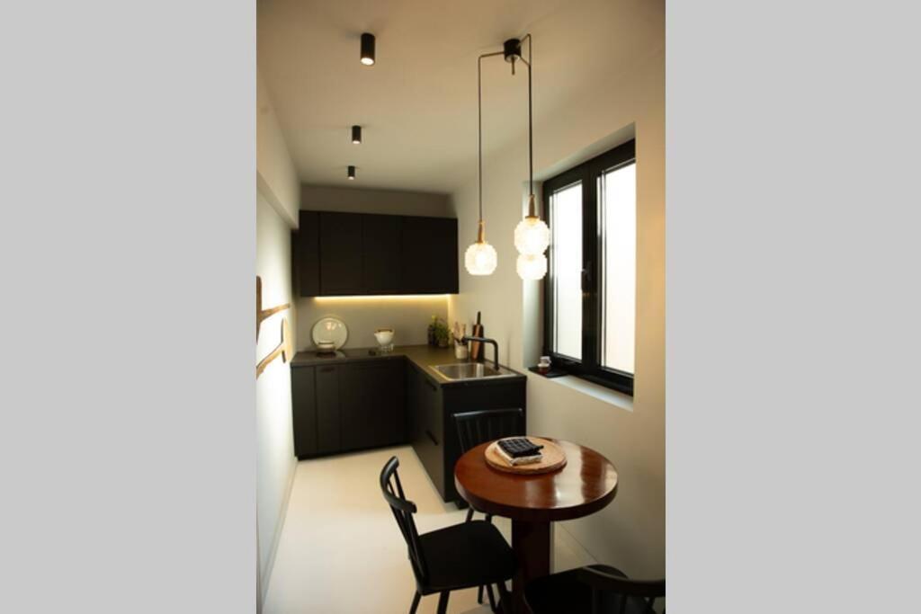 Zen Apartment - Calea Victoriei ブカレスト エクステリア 写真