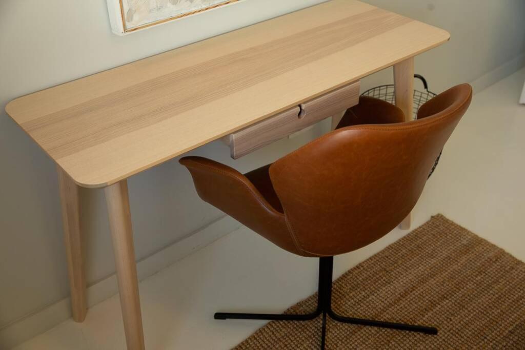 Zen Apartment - Calea Victoriei ブカレスト エクステリア 写真